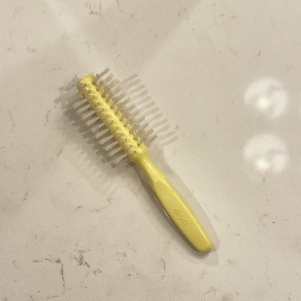 Vintage Avon Yellow Full Round Brush Petite 7 Inches White Bristle Travel Purse